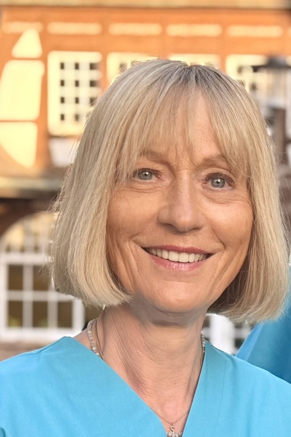 Dr. Sabine Brück